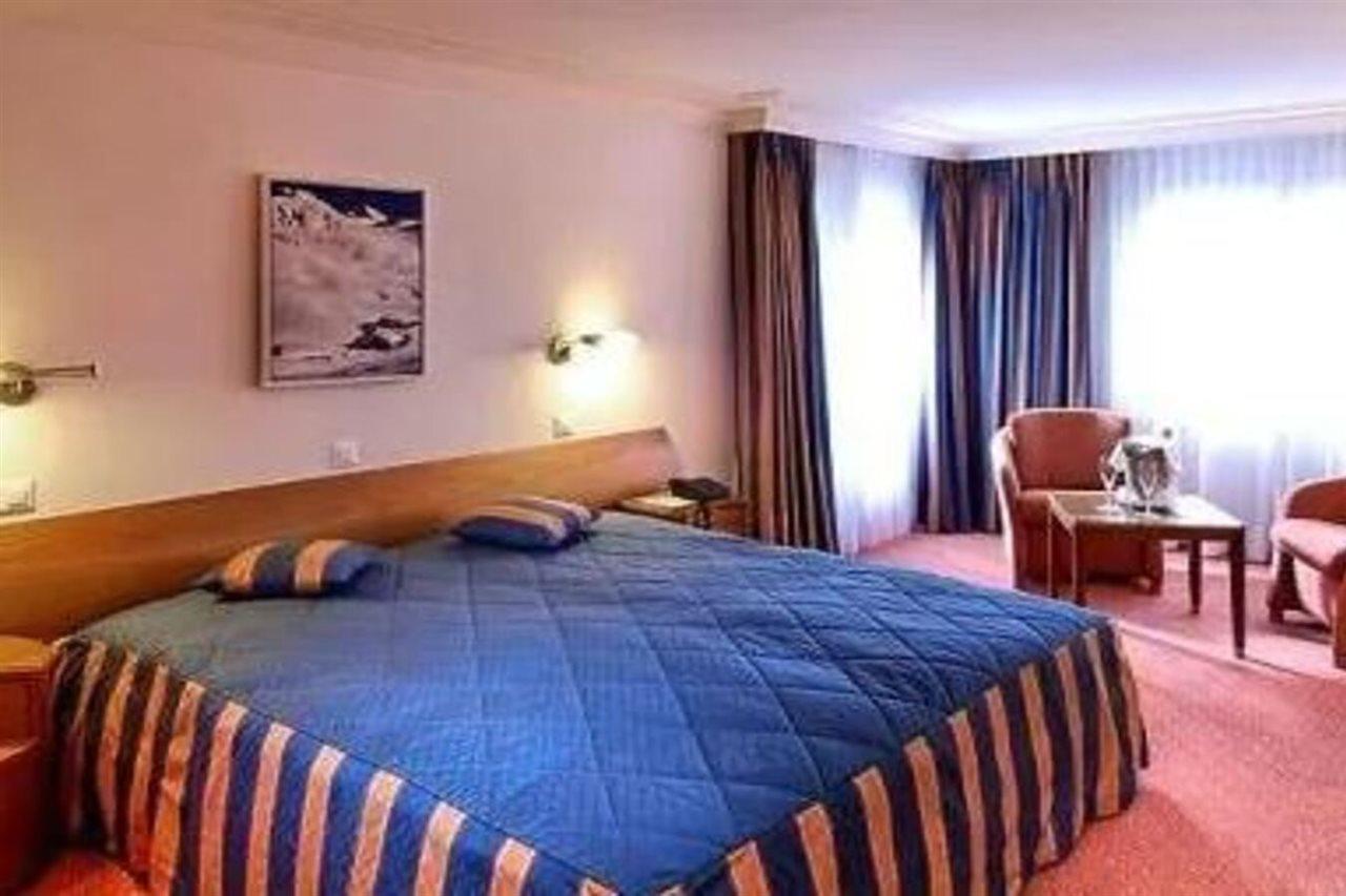 Kongress Hotel Davos Kültér fotó