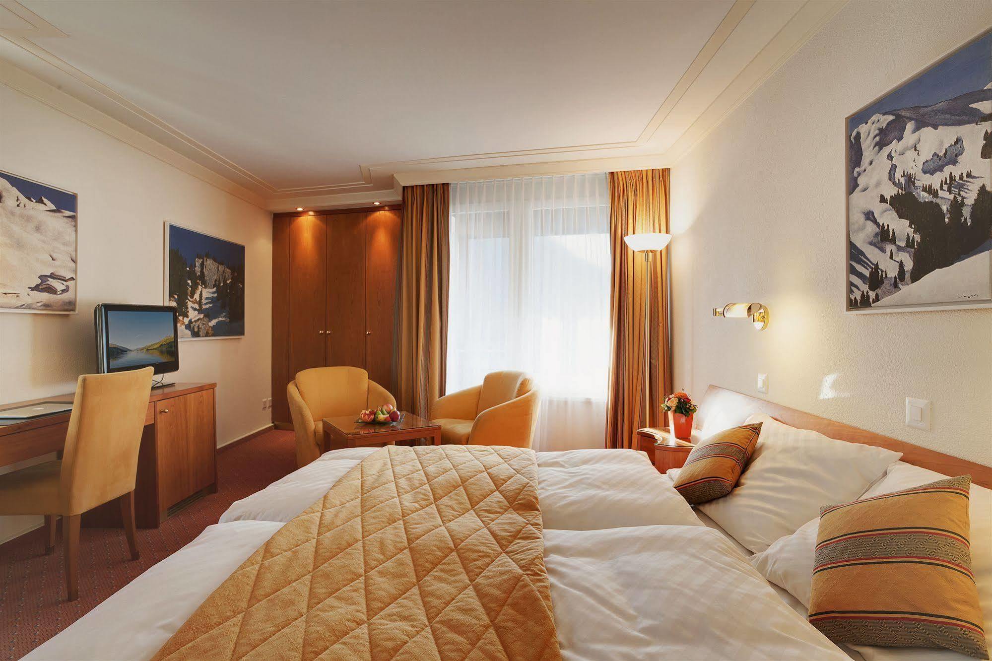 Kongress Hotel Davos Kültér fotó